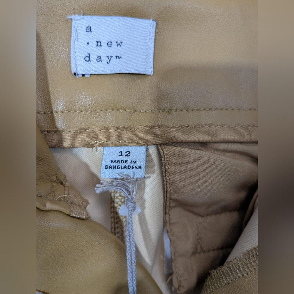 NWT Faux Leather Pants Beige Sz 12 - Picture 6 of 10
